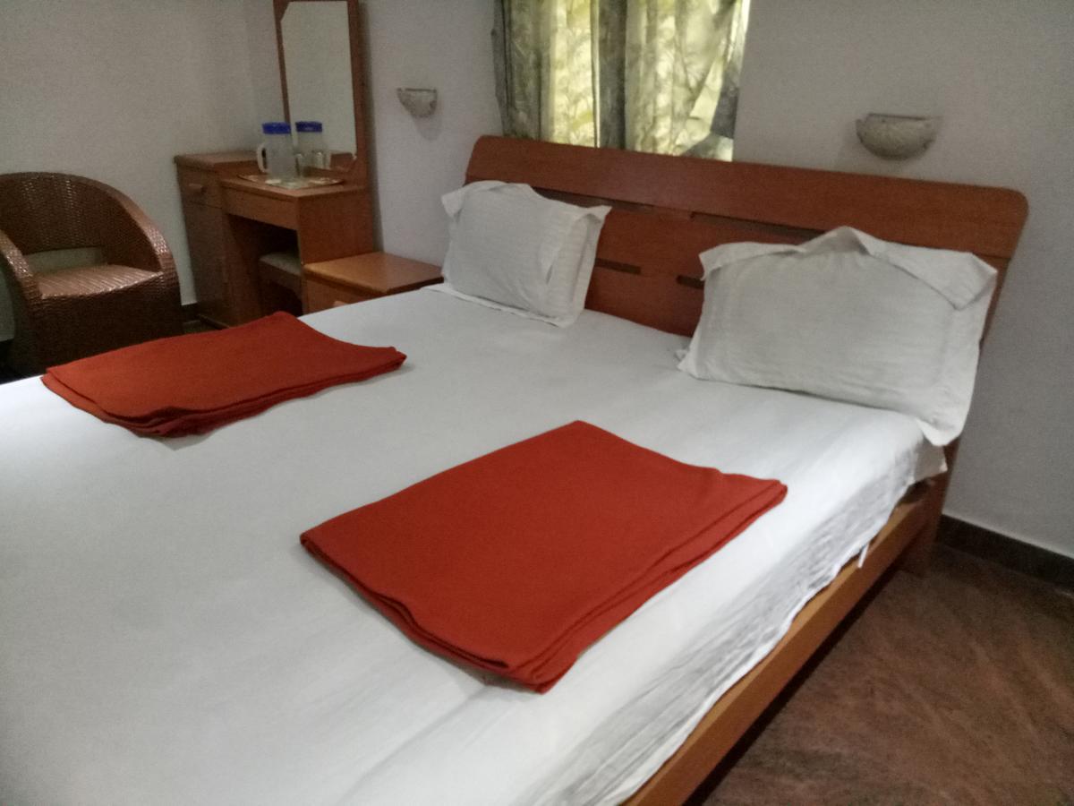 Grand International Hotel Erode Kültér fotó
